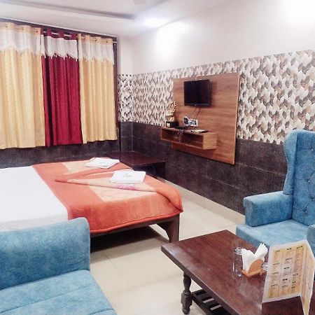 Hotel Vishal Palace Unnao Ngoại thất bức ảnh