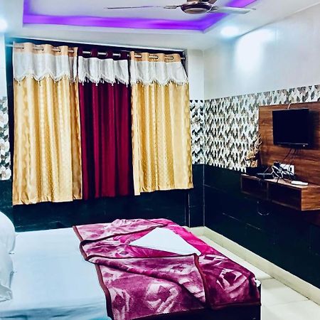 Hotel Vishal Palace Unnao Ngoại thất bức ảnh