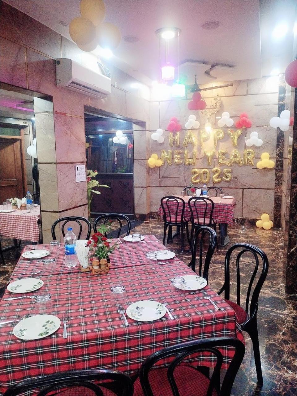 Hotel Vishal Palace Unnao Ngoại thất bức ảnh